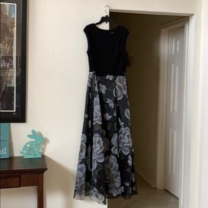 Ignite Evening Gown Size 12. Worn once.